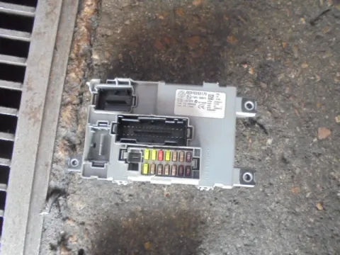 Ασφαλειοθήκη Μηχανής 00518263170 για FIAT GRANDE PUNTO (2005 - 2008) (199) Ασφαλειοθήκη Μηχανής 00518263170 για FIAT GRANDE PUNTO (2005 - 2008) (199)