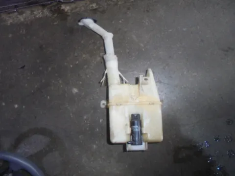 Δοχείο Υαλοκαθαριστήρων Με Μοτέρ για TOYOTA COROLLA (2004 - 2007) (E120) Sedan - 4dr (KM28) Δοχείο Υαλοκαθαριστήρων Με Μοτέρ για TOYOTA COROLLA (2004 - 2007) (E120) Sedan - 4dr (KM28)