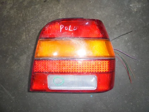 Φανάρι Πίσω Δεξί (Ραγισμένο) για VW POLO (1990 - 1994) (86C - 80) Φανάρι Πίσω Δεξί (Ραγισμένο) για VW POLO (1990 - 1994) (86C - 80)