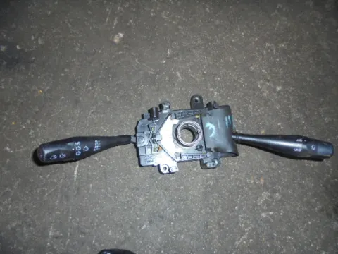 Διακόπτης Φώτων-Φλάς για SUZUKI ALTO (1994 - 1999) (SH) Διακόπτης Φώτων-Φλάς για SUZUKI ALTO (1994 - 1999) (SH)