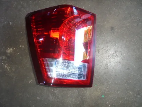 Φανάρι Πίσω Αριστερό για JEEP GRAND CHEROKEE (2005 - 2008) ΙΜΙΤΑΣΙΟΝ Φανάρι Πίσω Αριστερό για JEEP GRAND CHEROKEE (2005 - 2008) ΙΜΙΤΑΣΙΟΝ