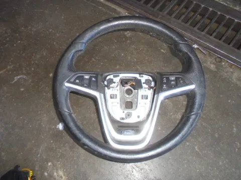 Τιμόνι (Βολάν) Με Χειριστήρια για OPEL ASTRA (2010 - 2012) J , (2012 - 2016) J *Γ* Τιμόνι (Βολάν) Με Χειριστήρια για OPEL ASTRA (2010 - 2012) J , (2012 - 2016) J *Γ*