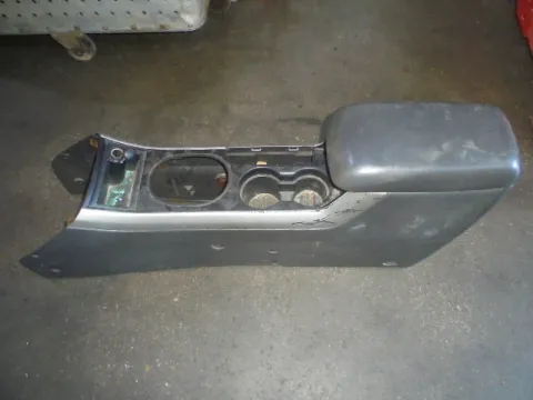 Υποβραχιόνιο(Τεμπέλης) για MAZDA TRIBUTE (2004 - 2008) (EP) *Γ* Υποβραχιόνιο(Τεμπέλης) για MAZDA TRIBUTE (2004 - 2008) (EP) *Γ*