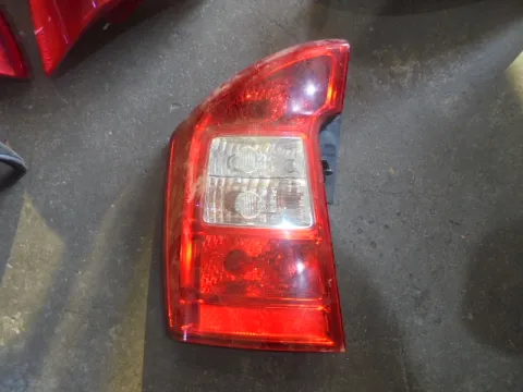 Φανάρι Πίσω Αριστερό για KIA CARENS (2006- 2012)