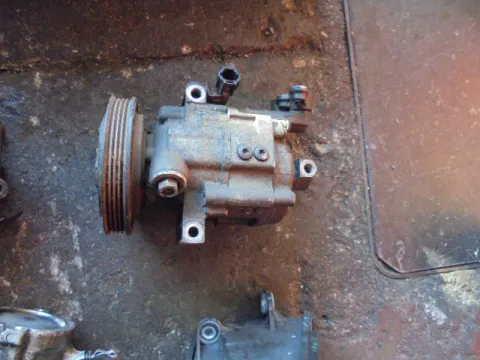 Συμπιεστής A-C (Κομπρέσορας) για NISSAN MICRA (2003 - 2005) (K12) Συμπιεστής A-C (Κομπρέσορας) για NISSAN MICRA (2003 - 2005) (K12)