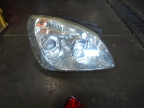 Φανάρι Εμπρός Δεξί για KIA CARENS (2006- 2012)