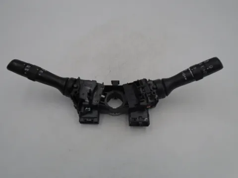 Διακόπτης Φώτων-Φλάς (17F001)  για TOYOTA AURIS (2009 - 2013) Διακόπτης Φώτων-Φλάς (17F001)  για TOYOTA AURIS (2009 - 2013)