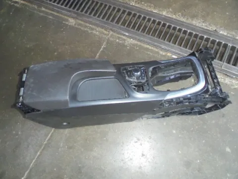 Υποβραχιόνιο(Τεμπέλης) για OPEL INSIGNIA (2008 - 2014) *Γ* Υποβραχιόνιο(Τεμπέλης) για OPEL INSIGNIA (2008 - 2014) *Γ*