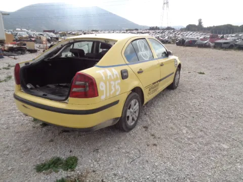 Τροπέτο Αμάξι κομπλέ (Κινητήρας Καίει Λάδια) με Άξονα Πίσω και Ζαντολάστιχα 195/65/15 για SKODA OCTAVIA (2004 - 2008) 5 (1Z3-5) Hatchback - 5dr 2000 (BKD) Diesel 140 16 valve TDI *ΔΒ* -  Τροπέτο Αμάξι κομπλέ (Κινητήρας Καίει Λάδια) με Άξονα Πίσω και Ζαντολάστιχα 195/65/15 για SKODA OCTAVIA (2004 - 2008) 5 (1Z3-5) Hatchback - 5dr 2000 (BKD) Diesel 140 16 valve TDI *ΔΒ* -