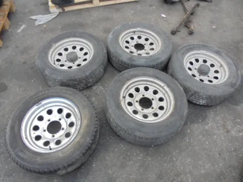 Ζαντολάστιχο 4ΑΔΑ HANKOOK 205/70/R15 (36:03)  για SUZUKI JIMNY (1998 - 2005) (SN) *ΔΒ* Ζαντολάστιχο 4ΑΔΑ HANKOOK 205/70/R15 (36:03)  για SUZUKI JIMNY (1998 - 2005) (SN) *ΔΒ*