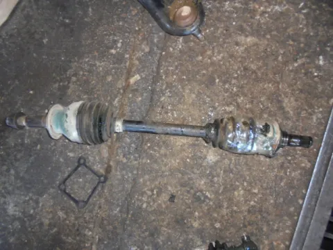 Ημιαξόνιο Εμπρός Αριστερό για DAIHATSU TERIOS (2006 - 2009) (J200) Ημιαξόνιο Εμπρός Αριστερό για DAIHATSU TERIOS (2006 - 2009) (J200)