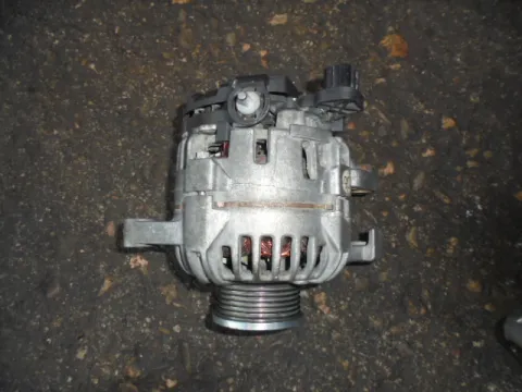 Δυναμό - Εναλλάκτης 27060-0N011 για TOYOTA YARIS (2006 - 2009) (KL9) Δυναμό - Εναλλάκτης 27060-0N011 για TOYOTA YARIS (2006 - 2009) (KL9)