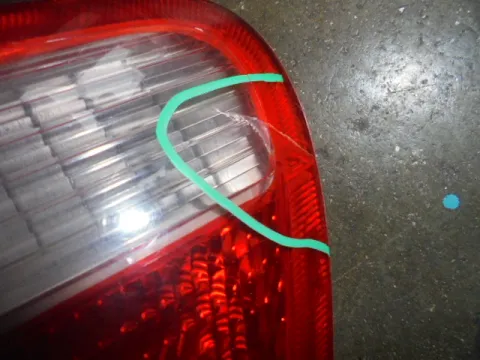 Φανάρι Πίσω Δεξί (Με Ντουί) (Ραγισμένο) για TOYOTA YARIS (1999 - 2002) (XP10) - 