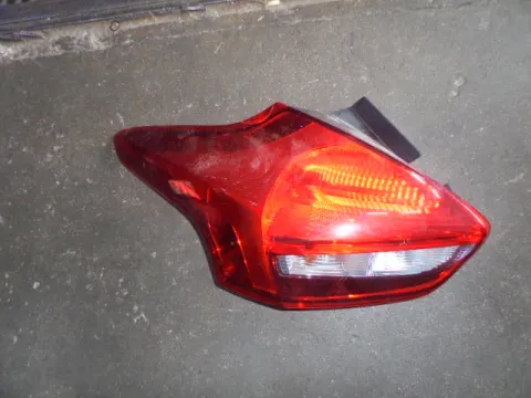 Φανάρι Πίσω Αριστερό (Ελαττωματικό) για FORD FOCUS (2014 - 2017) Ηatchback - 5dr Φανάρι Πίσω Αριστερό (Ελαττωματικό) για FORD FOCUS (2014 - 2017) Ηatchback - 5dr