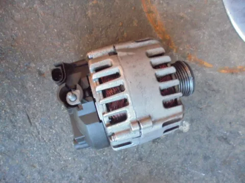 Δυναμό - Εναλλάκτης 8V21-10300-BB για FORD FIESTA (2008 - 2012) Mk6 (JA8) Δυναμό - Εναλλάκτης 8V21-10300-BB για FORD FIESTA (2008 - 2012) Mk6 (JA8)