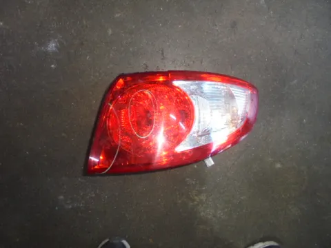 Φανάρι Πίσω Δεξί (Ραγισμένο) για HYUNDAI SANTA FE (2007 - 2010) (CM) Φανάρι Πίσω Δεξί (Ραγισμένο) για HYUNDAI SANTA FE (2007 - 2010) (CM)