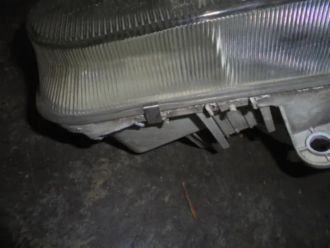 Φανάρι Εμπρός Αριστερό (Σπασμένη Βάση) για NISSAN VANETTE (1995 - 1996) (C23) , (1997 - 2001) (C23) -  Φανάρι Εμπρός Αριστερό (Σπασμένη Βάση) για NISSAN VANETTE (1995 - 1996) (C23) , (1997 - 2001) (C23) -