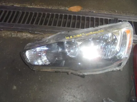 Φανάρι Εμπρός Αριστερό για MITSUBISHI LANCER (2008 - ) (CX-CY) Φανάρι Εμπρός Αριστερό για MITSUBISHI LANCER (2008 - ) (CX-CY)