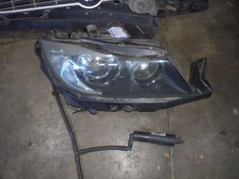 Φανάρι Εμπρός Δεξί XENON (Ελαττωματικό) για BMW 3 Series (2005 - 2008) (E90-1-2-3) Φανάρι Εμπρός Δεξί XENON (Ελαττωματικό) για BMW 3 Series (2005 - 2008) (E90-1-2-3)