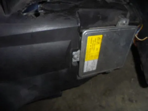 Φανάρι Εμπρός Δεξί XENON (Ελαττωματικό) για BMW 3 Series (2005 - 2008) (E90-1-2-3) -  Φανάρι Εμπρός Δεξί XENON (Ελαττωματικό) για BMW 3 Series (2005 - 2008) (E90-1-2-3) -