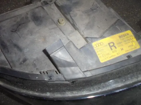 Φανάρι Εμπρός Δεξί (Σπασμένη Βάση) για AUDI TT (1998 - 2006) (8Ν) -  Φανάρι Εμπρός Δεξί (Σπασμένη Βάση) για AUDI TT (1998 - 2006) (8Ν) -