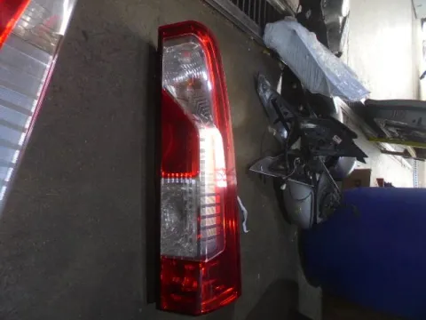 Φανάρι Πίσω Δεξί για RENAULT MASTER (2010 - 2015) Φανάρι Πίσω Δεξί για RENAULT MASTER (2010 - 2015)