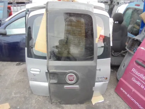 Πόρτα Πίσω Δεξιά Δίφυλλη Με Τζάμι για FIAT DOBLO (2010 - 2015) (152) *Γ* Πόρτα Πίσω Δεξιά Δίφυλλη Με Τζάμι για FIAT DOBLO (2010 - 2015) (152) *Γ*
