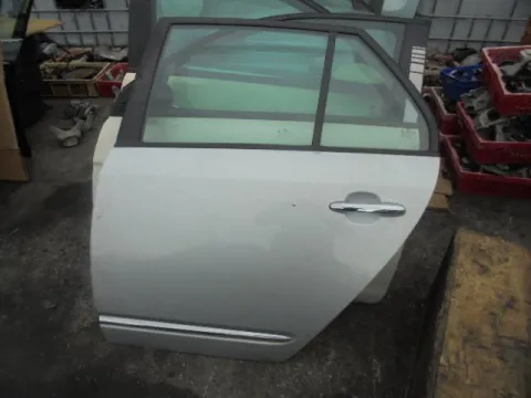 Πόρτα Πίσω Αριστερή για KIA CARENS (2006- 2012) *Γ*