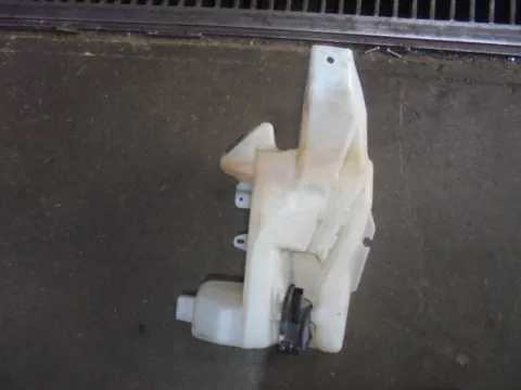 Δοχείο Υαλοκαθαριστήρων Με Μοτέρ για NISSAN QASHQAI (2014 - 2017) , (2018 -) Δοχείο Υαλοκαθαριστήρων Με Μοτέρ για NISSAN QASHQAI (2014 - 2017) , (2018 -)