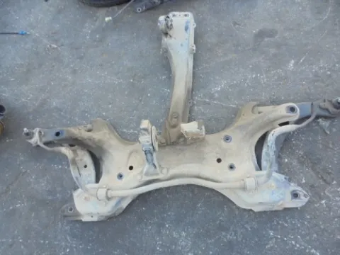 Γέφυρα Εμπρός Οριζόντια για TOYOTA COROLLA (2002 - 2004) (E120) *ΔΒ* Γέφυρα Εμπρός Οριζόντια για TOYOTA COROLLA (2002 - 2004) (E120) *ΔΒ*