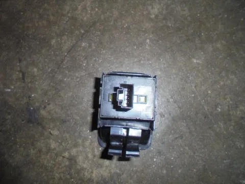 Διακόπτης Παραθύρων Κεντρικός Αριστερής 2πλος 4pin για VW CADDY (2004 - 2010) (2KA - 2KH) - 