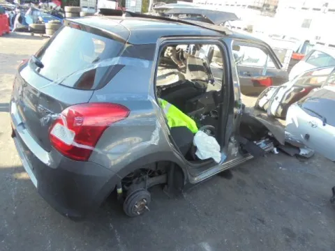 Τροπέτο Πίσω Με Άξονα Με Ταμπούρα -ABS Με Πορτ-Μπαγκάζ Με Φανάρια Με Προφυλακτήρα για SUZUKI SWIFT (2017 - ) () *Π* - 