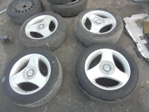 Ζαντολάστιχο 4ΑΔΑ PIRELLI 255/55/R16 (40:21) (5x100 καρέ) για ΔΙΕΘΝΗ *Γ* Ζαντολάστιχο 4ΑΔΑ PIRELLI 255/55/R16 (40:21) (5x100 καρέ) για ΔΙΕΘΝΗ *Γ*
