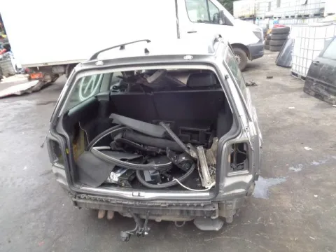 Τροπέτο Πίσω με Άξονα Δισκόπλακες ABS για VW PASSAT (1997 - 2000) (3B2) S-Wagon - 5dr (3B5) *ΔΒ* -  Τροπέτο Πίσω με Άξονα Δισκόπλακες ABS για VW PASSAT (1997 - 2000) (3B2) S-Wagon - 5dr (3B5) *ΔΒ* -