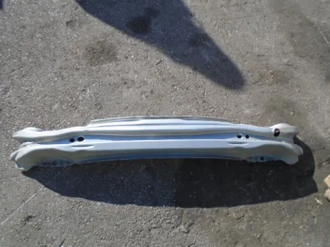 Τραβέρσα Προφυλακτήρα Πίσω για VOLVO V40 (2013 - ) Τραβέρσα Προφυλακτήρα Πίσω για VOLVO V40 (2013 - )