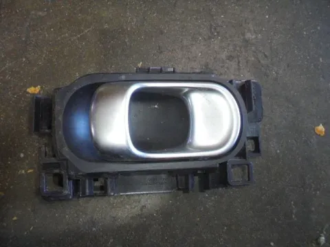 Πετούγια Πόρτας Εσωτερική Πίσω Δεξιά για CITROEN C4 CACTUS (2014 - 2018) Πετούγια Πόρτας Εσωτερική Πίσω Δεξιά για CITROEN C4 CACTUS (2014 - 2018)