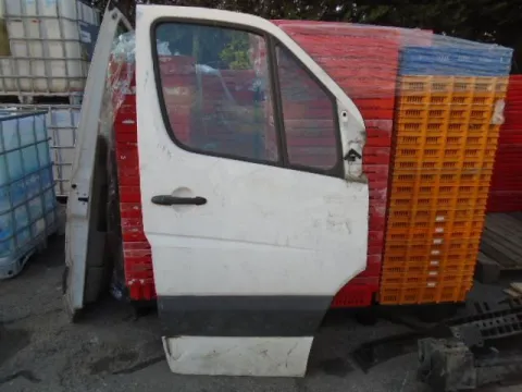 Πόρτα Εμπρός Δεξιά για MERCEDES SPRINTER (2006 - 2013) (906) *Γ* Πόρτα Εμπρός Δεξιά για MERCEDES SPRINTER (2006 - 2013) (906) *Γ*