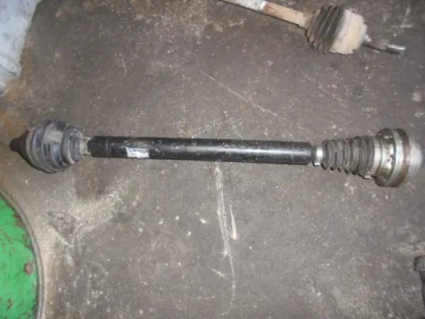 Ημιαξόνιο Εμπρός Δεξί για VW TIGUAN (2008 - 2012) (5N) Ημιαξόνιο Εμπρός Δεξί για VW TIGUAN (2008 - 2012) (5N)