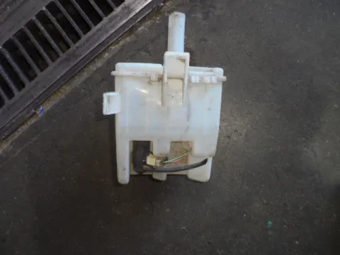 Δοχείο Υαλοκαθαριστήρων Με Μοτέρ για NISSAN PRIMERA (1994 - 1996) (P10)