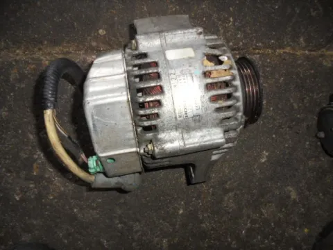 Δυναμό - Εναλλάκτης για HONDA CRV (1998 - 2001) (RD) Δυναμό - Εναλλάκτης για HONDA CRV (1998 - 2001) (RD)