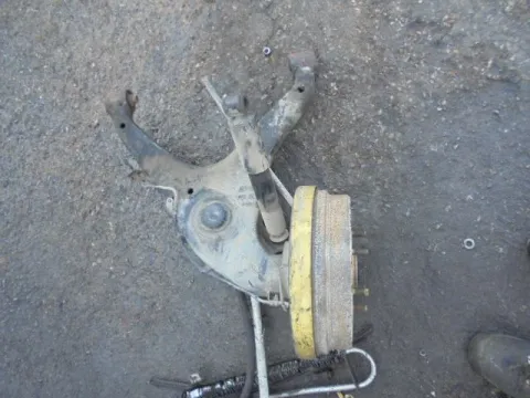 Άκρο Πλήρες Πίσω Δεξιό Με Ταμπούρο για TOYOTA HI-ACE (1992 - 1996) (H100) 2400 (2L) diesel 75 (LH102-112) *ΔΒ* Άκρο Πλήρες Πίσω Δεξιό Με Ταμπούρο για TOYOTA HI-ACE (1992 - 1996) (H100) 2400 (2L) diesel 75 (LH102-112) *ΔΒ*