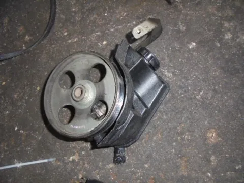 Αντλία Υδραυλικού Τιμονιού Μεταχειρισμένος για PEUGEOT 206 (1998 - 2002) (2A) (2C) (T3E) Αντλία Υδραυλικού Τιμονιού Μεταχειρισμένος για PEUGEOT 206 (1998 - 2002) (2A) (2C) (T3E)