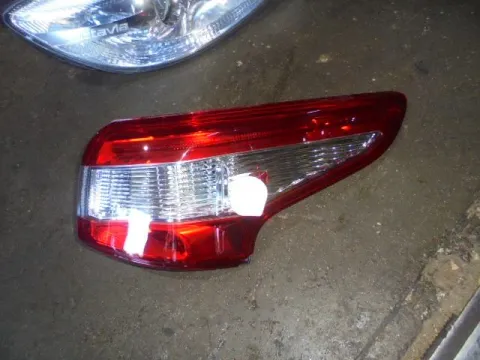 Φανάρι Πίσω Δεξί (Ελαττωματικό) για NISSAN QASHQAI (2014 - 2017) ΙΜΙΤΑΣΙΟΝ Φανάρι Πίσω Δεξί (Ελαττωματικό) για NISSAN QASHQAI (2014 - 2017) ΙΜΙΤΑΣΙΟΝ