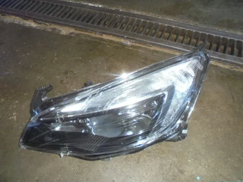 Φανάρι Εμπρός Δεξί (Σπασμένη Βάση) για OPEL ASTRA (2010 - 2012) J ΙΜΙΤΑΣΙΟΝ Φανάρι Εμπρός Δεξί (Σπασμένη Βάση) για OPEL ASTRA (2010 - 2012) J ΙΜΙΤΑΣΙΟΝ
