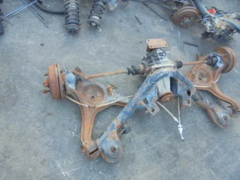 Πίσω Άξονας Ταμπούρα Με Διαφορικό για FORD SIERRA (1990 - 1992) Mk2b 4*4 *ΔΒ* Πίσω Άξονας Ταμπούρα Με Διαφορικό για FORD SIERRA (1990 - 1992) Mk2b 4*4 *ΔΒ*