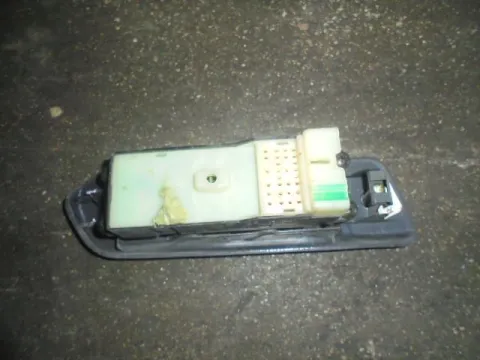 Διακόπτης Παραθύρων Κεντρικός Αριστερής 4πλός 16pin για NISSAN PRIMERA (1996 - 1999) (P11) , (1999 - 2001) (P11) - 