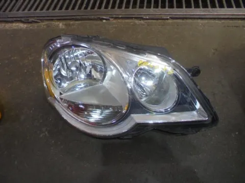 Φανάρι Εμπρός Δεξί (Σπασμένη Βάση) για VW POLO (2005 - 2009) (9N3 ) Φανάρι Εμπρός Δεξί (Σπασμένη Βάση) για VW POLO (2005 - 2009) (9N3 )
