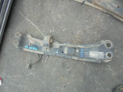 Γέφυρα Μεσαίο Κομμάτι για DAIHATSU TERIOS (2006 - 2009) (J200) *ΔΒ* Γέφυρα Μεσαίο Κομμάτι για DAIHATSU TERIOS (2006 - 2009) (J200) *ΔΒ*
