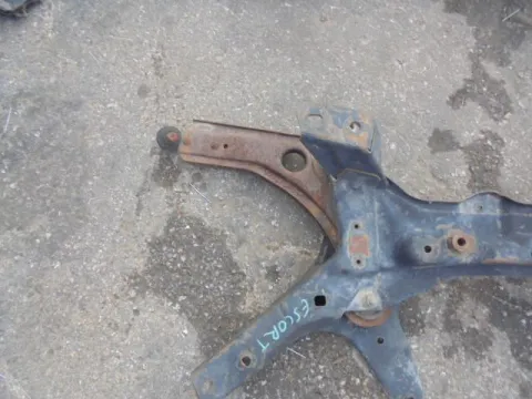 Ψαλίδι Εμπρός Αριστερό για FORD ESCORT (1992 - 1995) MK6 *ΔΒ* Ψαλίδι Εμπρός Αριστερό για FORD ESCORT (1992 - 1995) MK6 *ΔΒ*