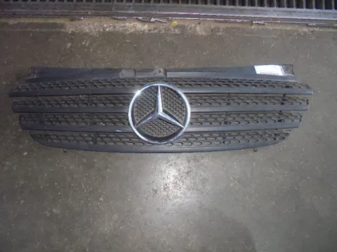 Μάσκα Με Σήμα (Σπασμένη Βάση) για MERCEDES VITO (2004 - 2010) (W639) Μάσκα Με Σήμα (Σπασμένη Βάση) για MERCEDES VITO (2004 - 2010) (W639)